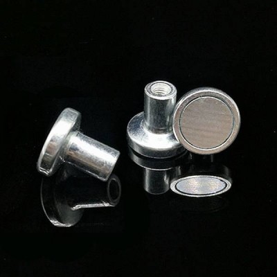 Magnetinis griebtuvas 13x12 mm, 3 mm vidinis skersmuo -