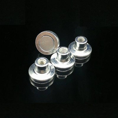 Magnetinis griebtuvas 13x12 mm, 3 mm vidinis skersmuo -