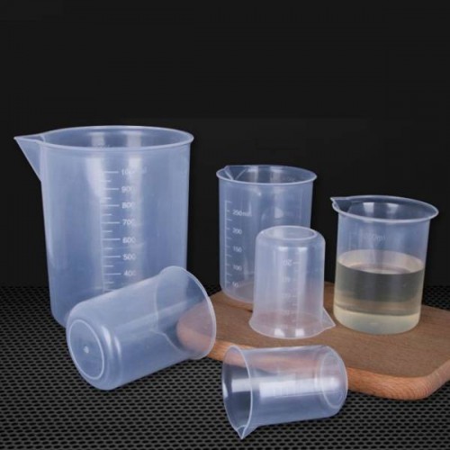 Plastikinis puodelis su matavimo taurele 250 ml - virtuvinis