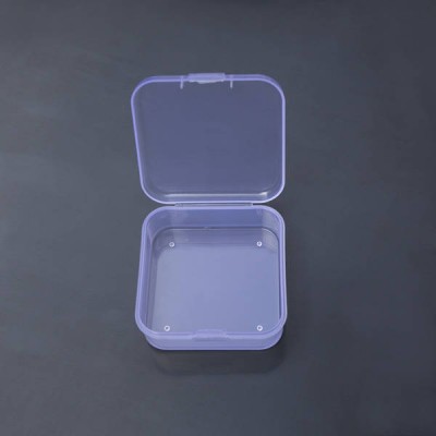 Organizatorius - Plastikinė dėžutė 70x70x26mm - rakinamas