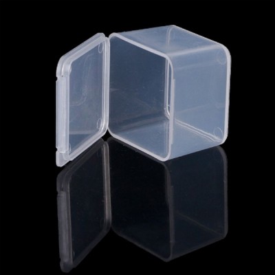 Organizatorius - Plastikinė dėžutė 37x37x25 mm - rakinamas