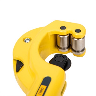 Metalo vamzdžių pjaustytuvas 32 mm Deli Tools EDL2504