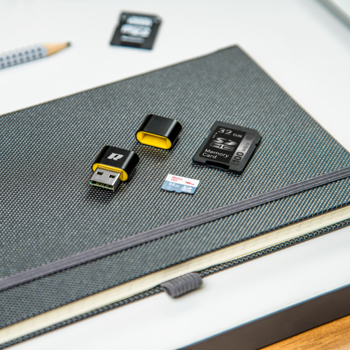 Czytnik kart microSD r60 REBEL mini-Pagrindinis