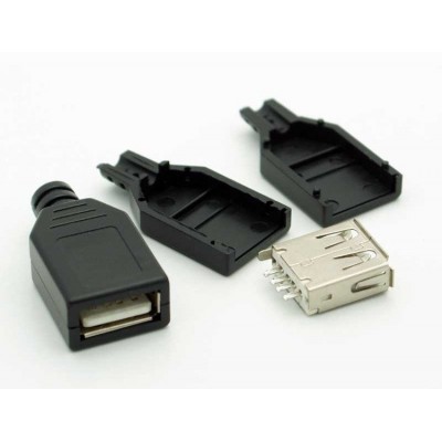 A tipo USB lizdas - su apsauginiu dangteliu - prie kabelio