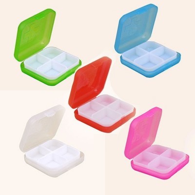 Plastikinis organizatorius 4 skyriai 65x65x21mm - mėlyna