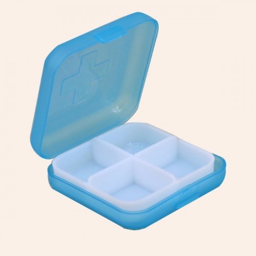 Plastikinis organizatorius 4 skyriai 65x65x21mm - mėlyna