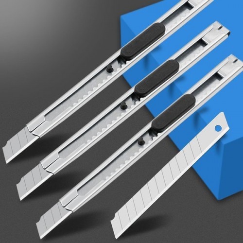 Universalus peilis - su ištraukiamais 9 mm ašmenimis - Universalus peilis - su ištraukiamais 9 mm ašmenimis -