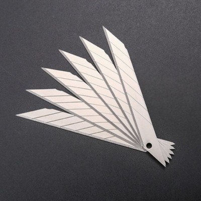 Atsarginis 9 mm universalaus pjaustytuvo peilis - 10 vnt -