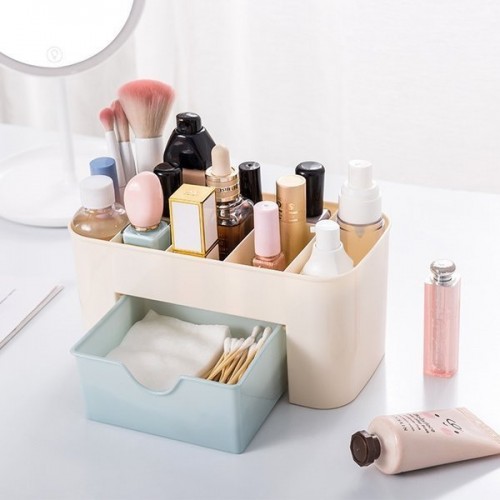 Kosmetikos organizatorius - Plastikinė dėžutė su 7 skyriais ir Kosmetikos organizatorius - Plastikinė dėžutė su 7 skyriais ir