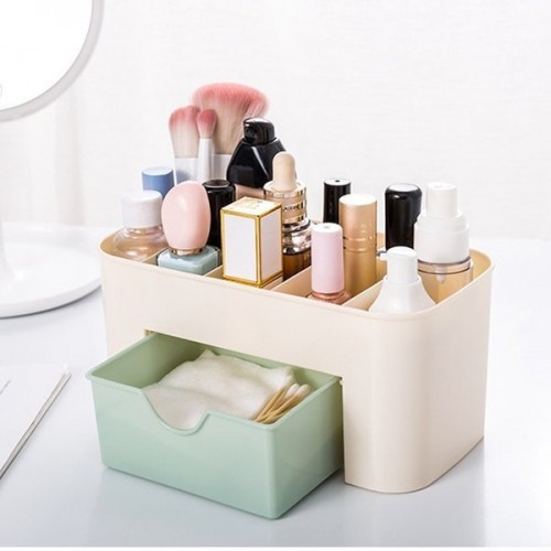 Kosmetikos organizatorius - Plastikinė dėžutė su 7 skyriais ir Kosmetikos organizatorius - Plastikinė dėžutė su 7 skyriais ir
