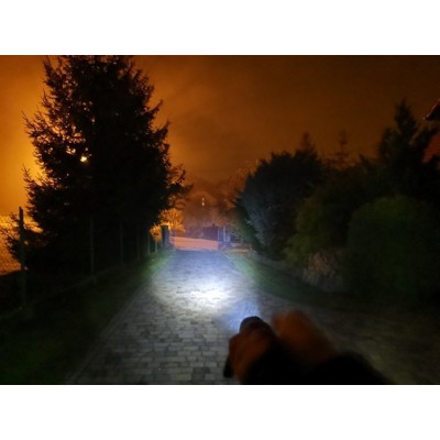 Policijos taktinis žibintuvėlis - LED CREE XM-L T6 -