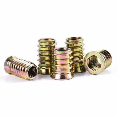 Medinė jungtis su dvigubu sriegiu M6x15 mm - 10 vnt - Baldų